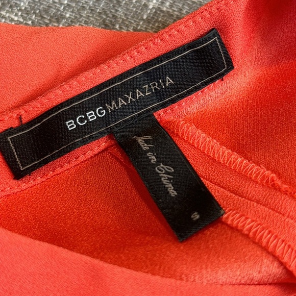 Nataleigh Bell Sleeve Top in Dusty Saffron
BCBGMAXAZRIA - Picture 3 of 10